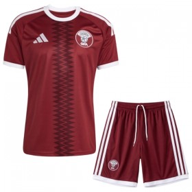 Qatar Dziecięca Główna Koszulki Piłkarskie MŚ 2026 Krótki Rękaw (+ Krótkie spodenki)