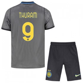 Inter Mediolan Thuram 9 Dziecięca Trzeciej Koszulki Piłkarskie 2026-27 Krótki Rękaw (+ Krótkie spodenki)