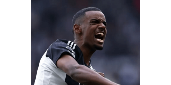 Oferta Liverpoolu za Isaaca w wysokości 120 milionów funtów! Rekord transferowy Premier League bliski pobicia Oferta Liverpoolu za Isaaca w wysokości 120 milionów funtów! Rekord transferowy Premier League bliski pobicia