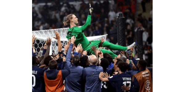 Wspaniały rok 2025: Paris Saint-Germain osiąga szczyt światowej piłki nożnej