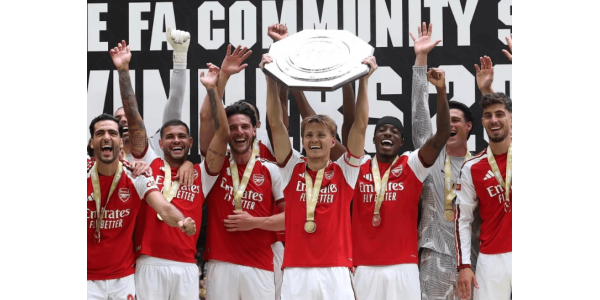 Arsenal zdobywa swój 18. tytuł Tarczy Wspólnoty, co stanowi mocne rozpoczęcie nowego sezonu! Arsenal zdobywa swój 18. tytuł Tarczy Wspólnoty, co stanowi mocne rozpoczęcie nowego sezonu!