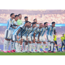 Messi ponownie zapisuje się w historii Mistrzostw Świata, Argentyna awansuje do półfinału