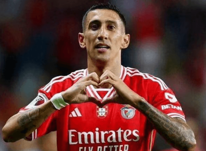 Di Maria strzelił dwa gole, Benfica goni lidera