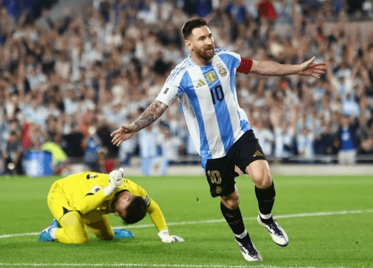 Messi strzelił 3 gole i zaliczył 2 asysty, pomagając Argentynie pokonać przeciwnika 6-0