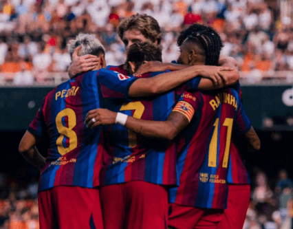 Imponująca forma w ataku i obronie: Barça odpowiada sceptykom perfekcyjnym startem